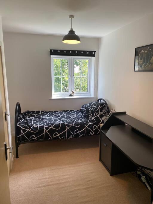 Contemporary Coach House In Newport, Isle Of Wight Apartment Bagian luar foto